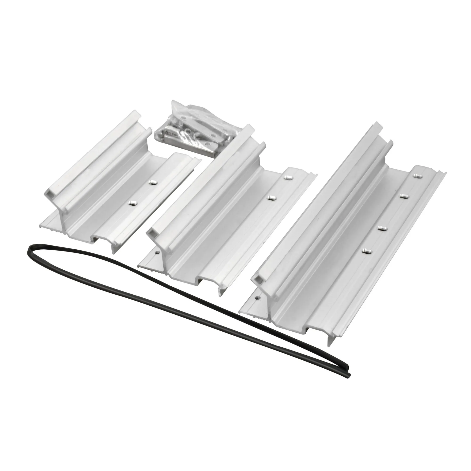 Kit Fiat Ducato H3 mit drei silbernen Aluminiumprofilen, Befestigungsteilen und schwarzer Dichtung auf weißem Hintergrund
