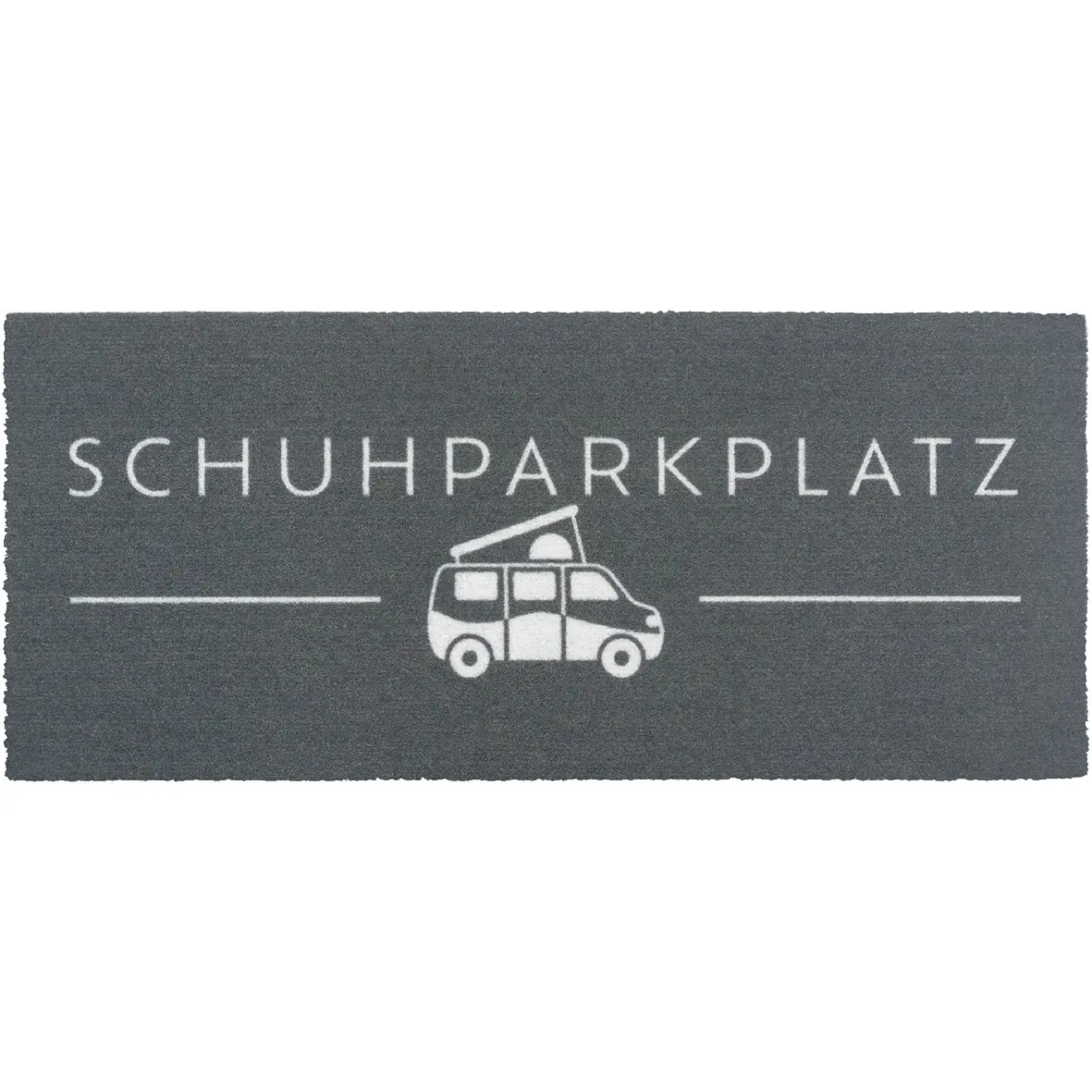 Graue Fußmatte aus Textil mit der Aufschrift SCHUHPARKPLATZ und einer weißen Silhouette eines Campervans in der Mitte