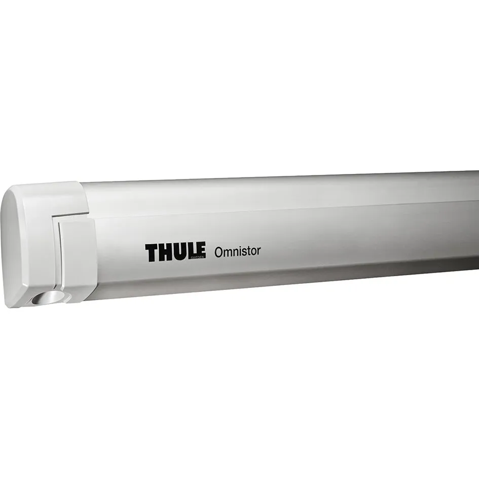 Thule Omnistor 5200 Markisenkassette aus eloxiertem Aluminium in Saphirblau, Detailansicht mit Thule-Omnistor-Logo