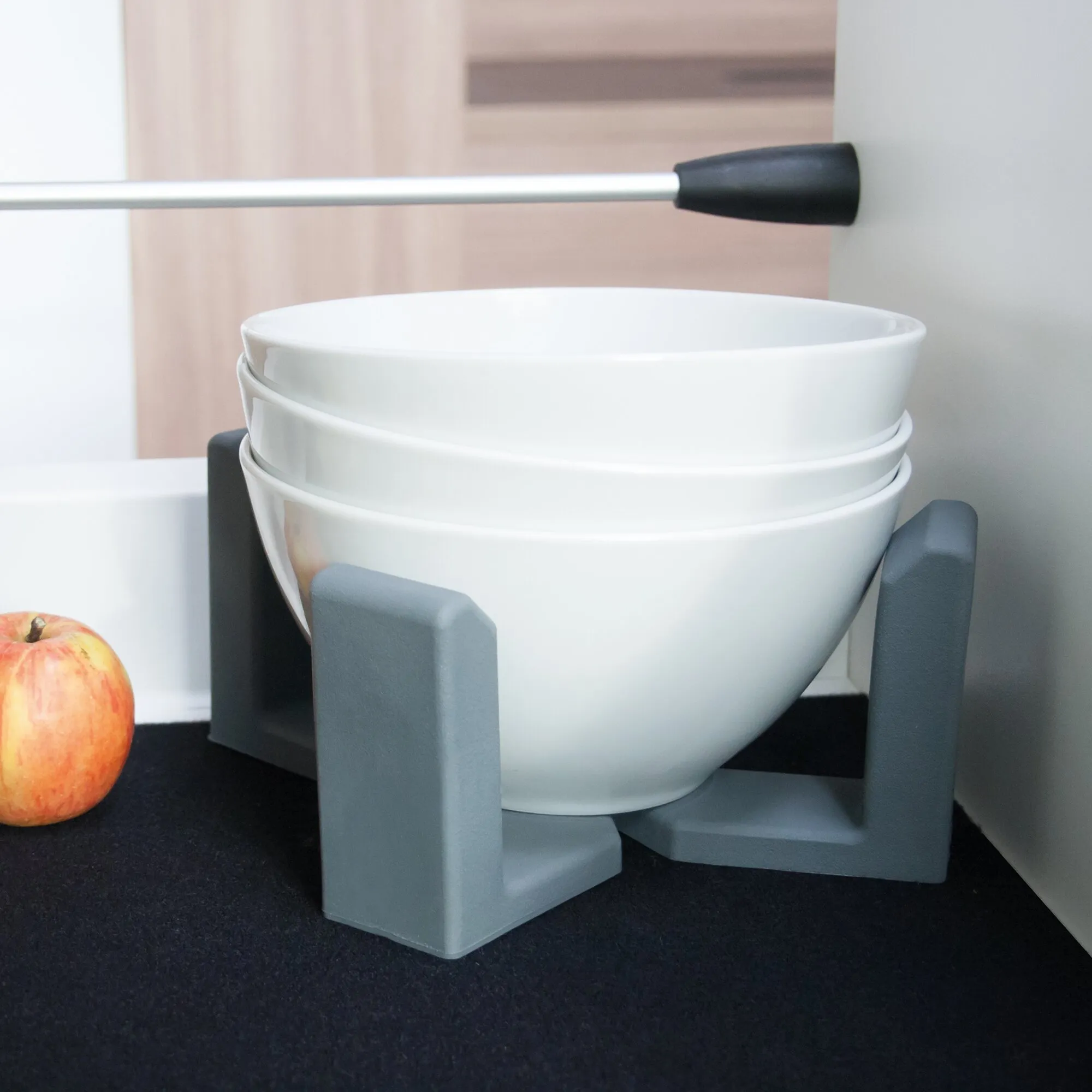 Vario System, Modul III mit weißer runder Schale in grauem Halterahmen, Metallstange und schwarzem Griff