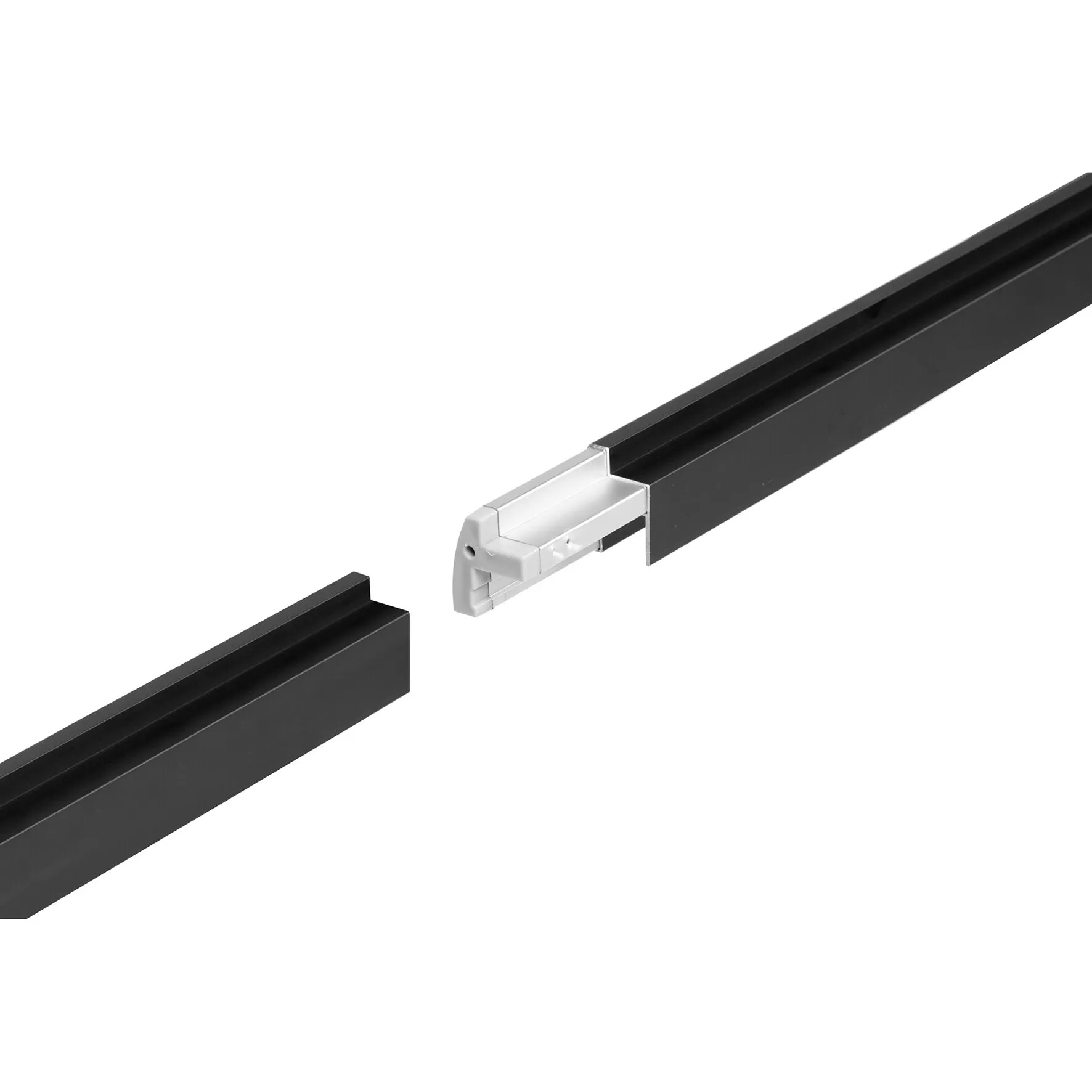 Detailaufnahme des schwarzen Rolltischs Titanium Quadra Compack 4 mit sichtbarer silberner Verbindung zwischen zwei Tischsegmenten