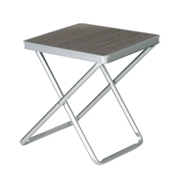 Silberner Klapphocker Campus mit quadratischer, dunkelbrauner Platte und gekreuztem Metallgestell in Seitenansicht