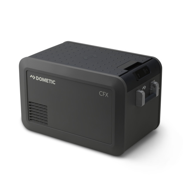 Dunkelgraue Kühlbox CFX5 35 in rechteckiger Form, Front mit DOMETIC-Logo und CFX, Frontlüftungsgitter, seitliche Griffe