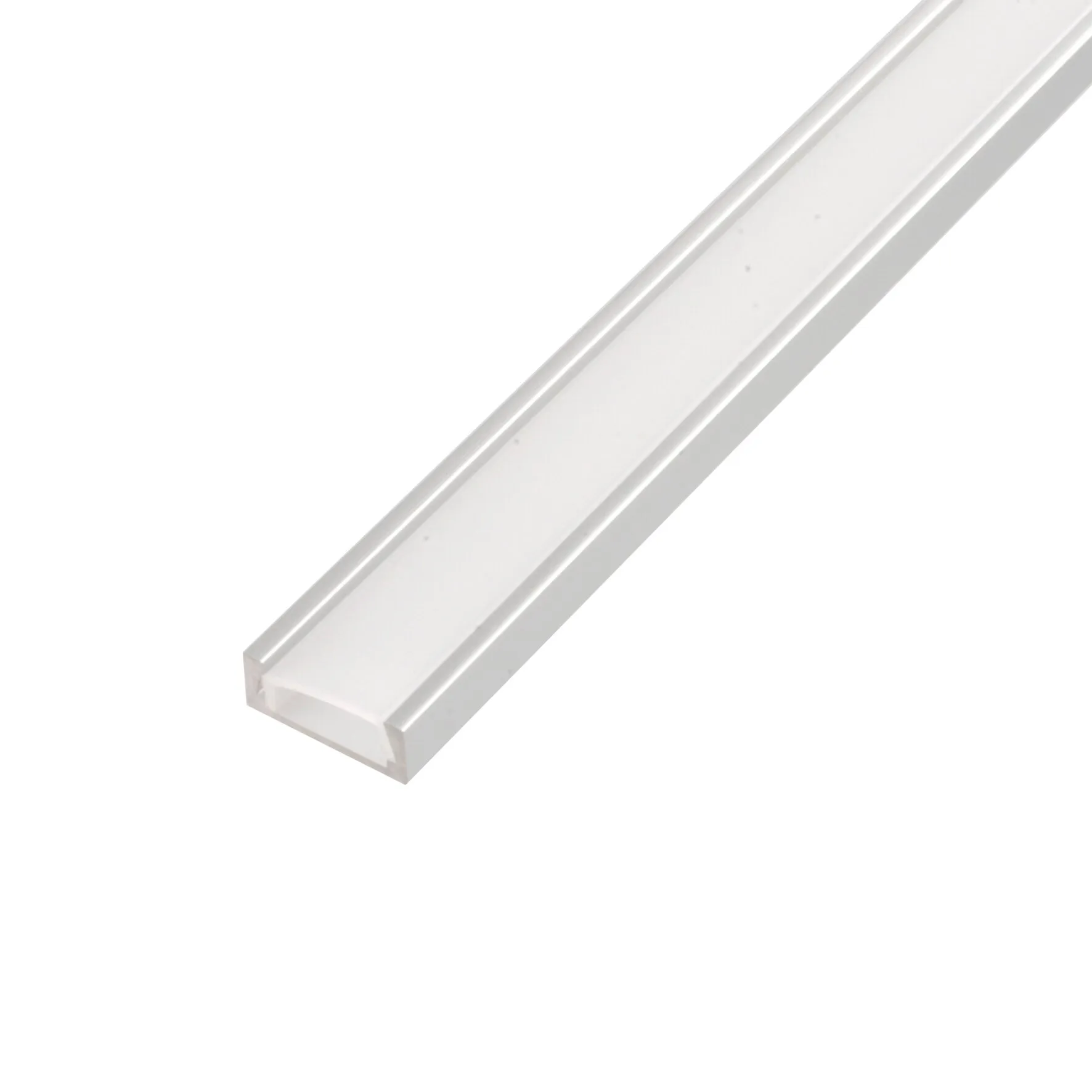 Weißes Aluminiumprofil 100 mit rechteckigem Querschnitt und mittiger, eingelassener Fläche in diagonaler Ansicht
