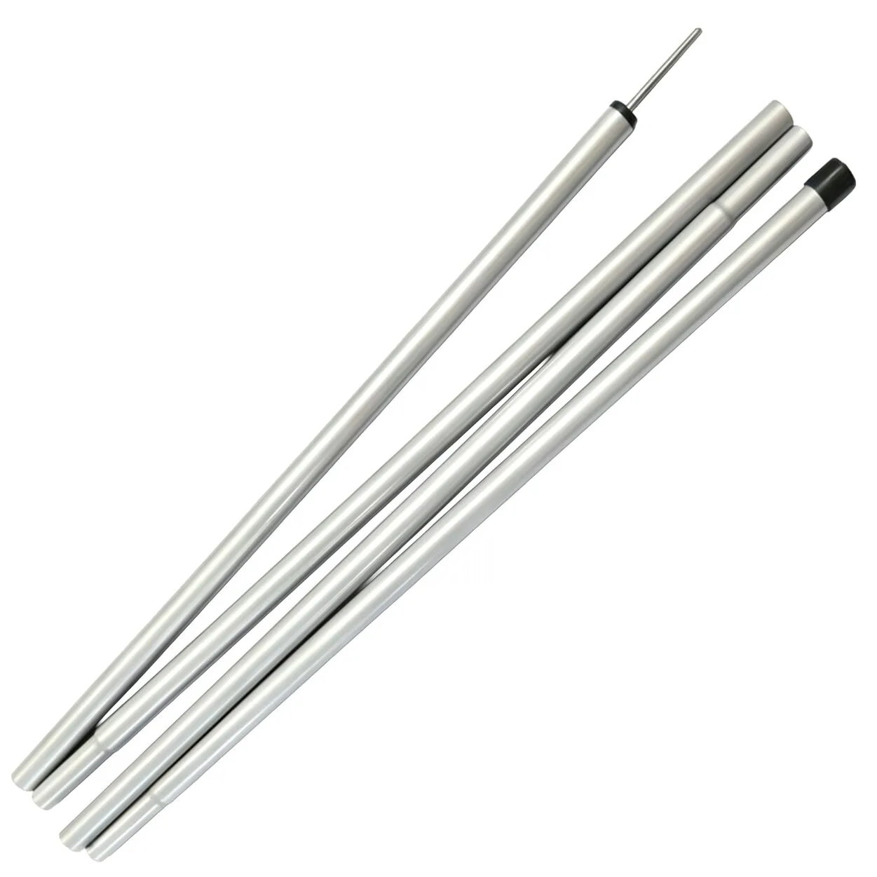 Vier silberne Aufstellstangen aus Aluminium diagonal angeordnet; glatte Röhren mit schwarzen Endkappen, eine Stange zeigt eine herausragende Spitze