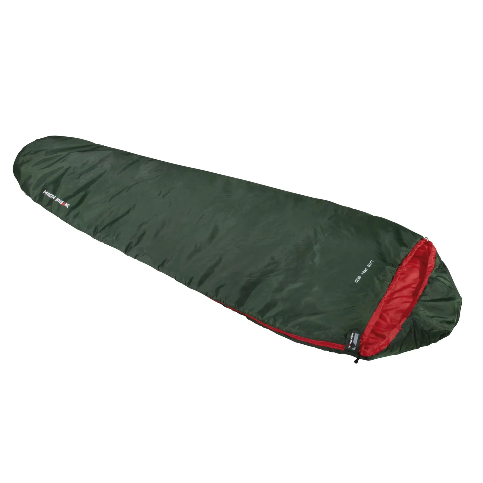 Dunkelgrüner Mumienschlafsack Lite Pak 800 von High Peak mit rotem Innenfutter und Reißverschlussrand in Seitenansicht
