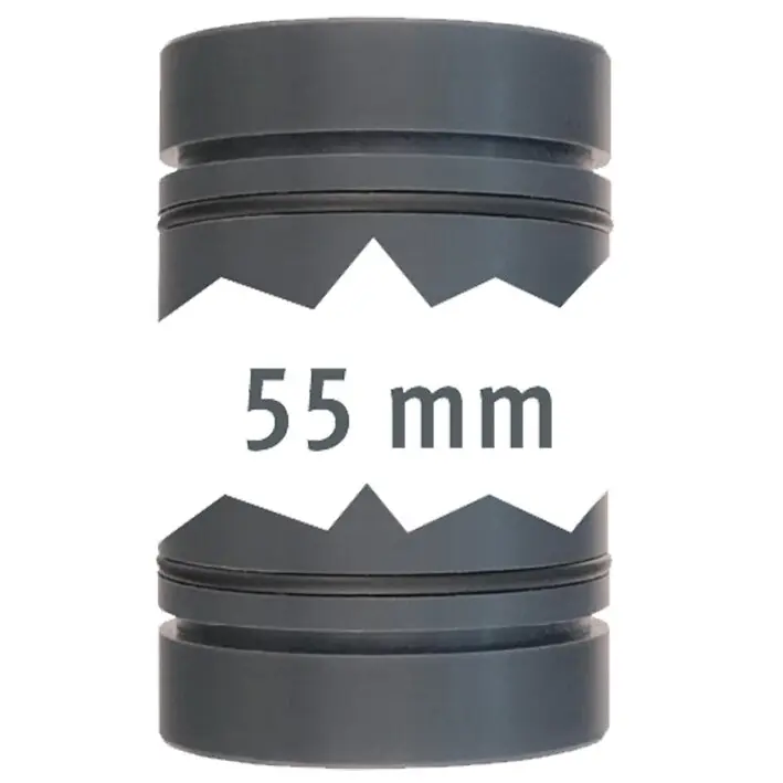 Dunkelgraues Rohrstecksystem-Teil aus zwei Halbschalen, dazwischen gezackte Kanten, mittig der Aufdruck 55 mm