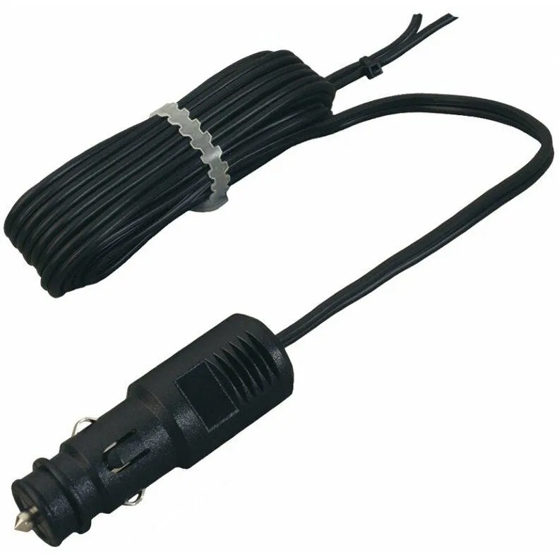 Schwarzer Powerstecker mit langem Kabel, geriffeltem Kunststoffgehäuse und aufgewickeltem Kabelbinderlanyard