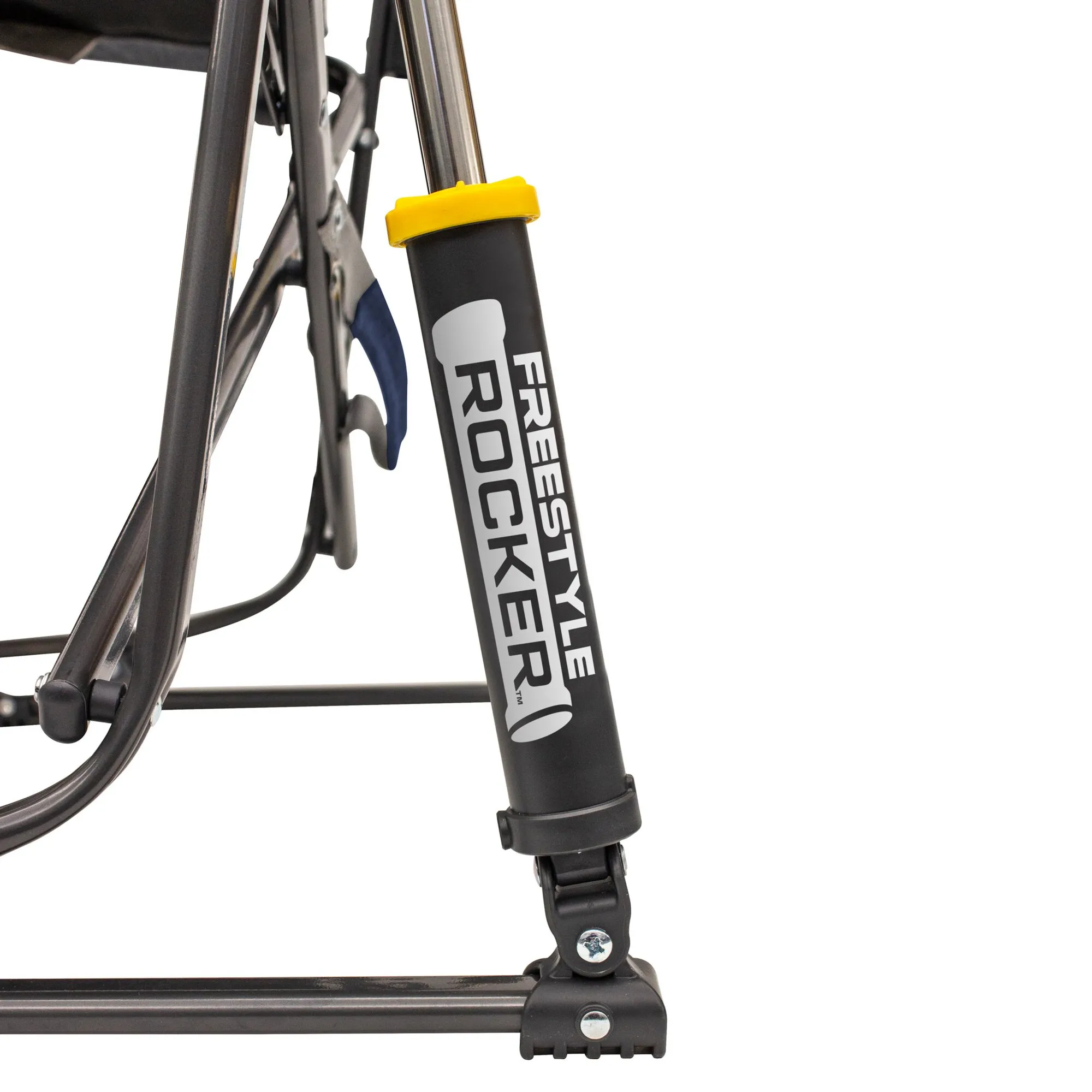 Detailaufnahme des blauen Camping-Schaukelstuhls Freestyle Rocker™ mit schwarzem Metallgestell, Gelenken und Standfüßen