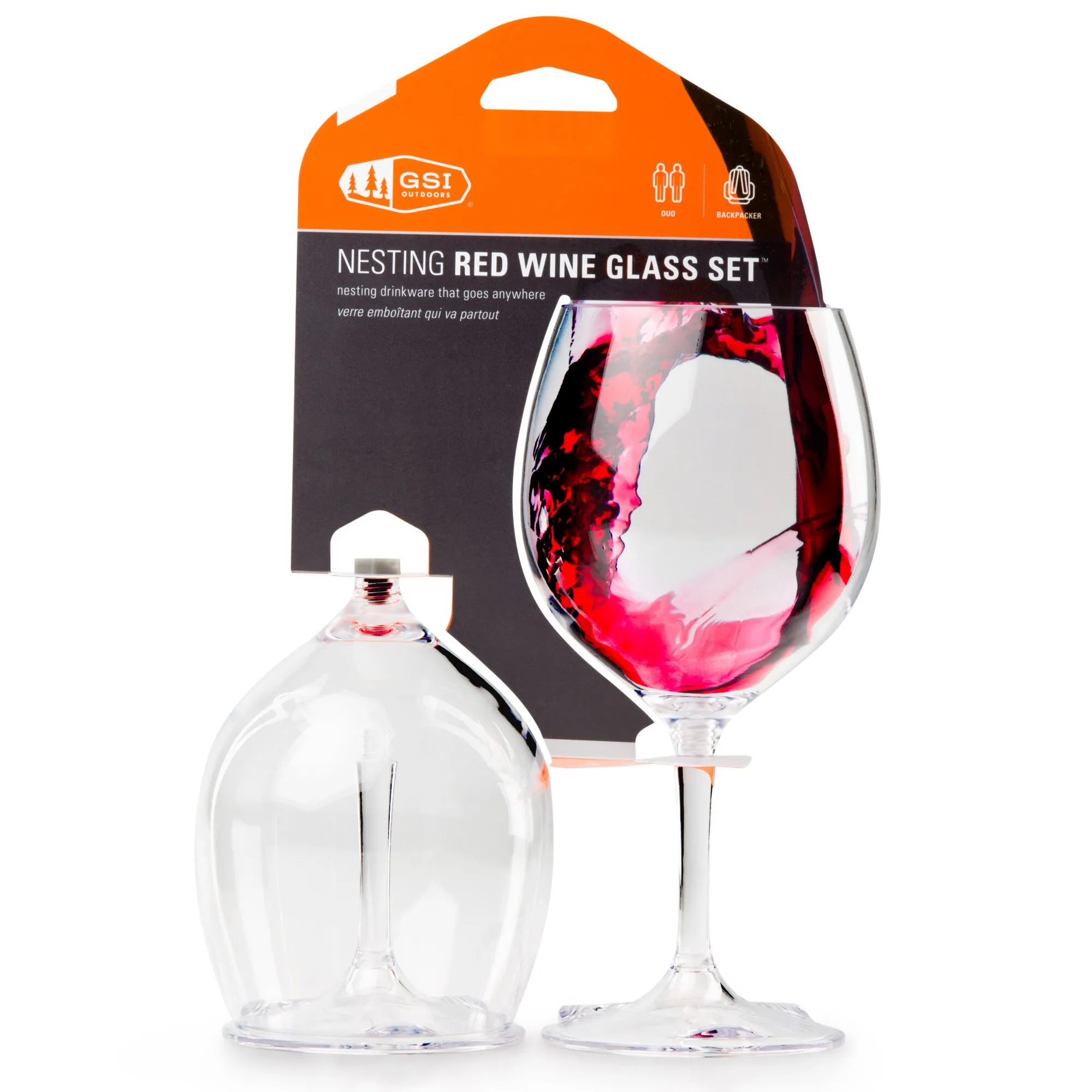 Zwei transparente Nesting-Rotweingläser von GSI Outdoors, eines mit rotem Wein gefüllt und ineinander stapelbar