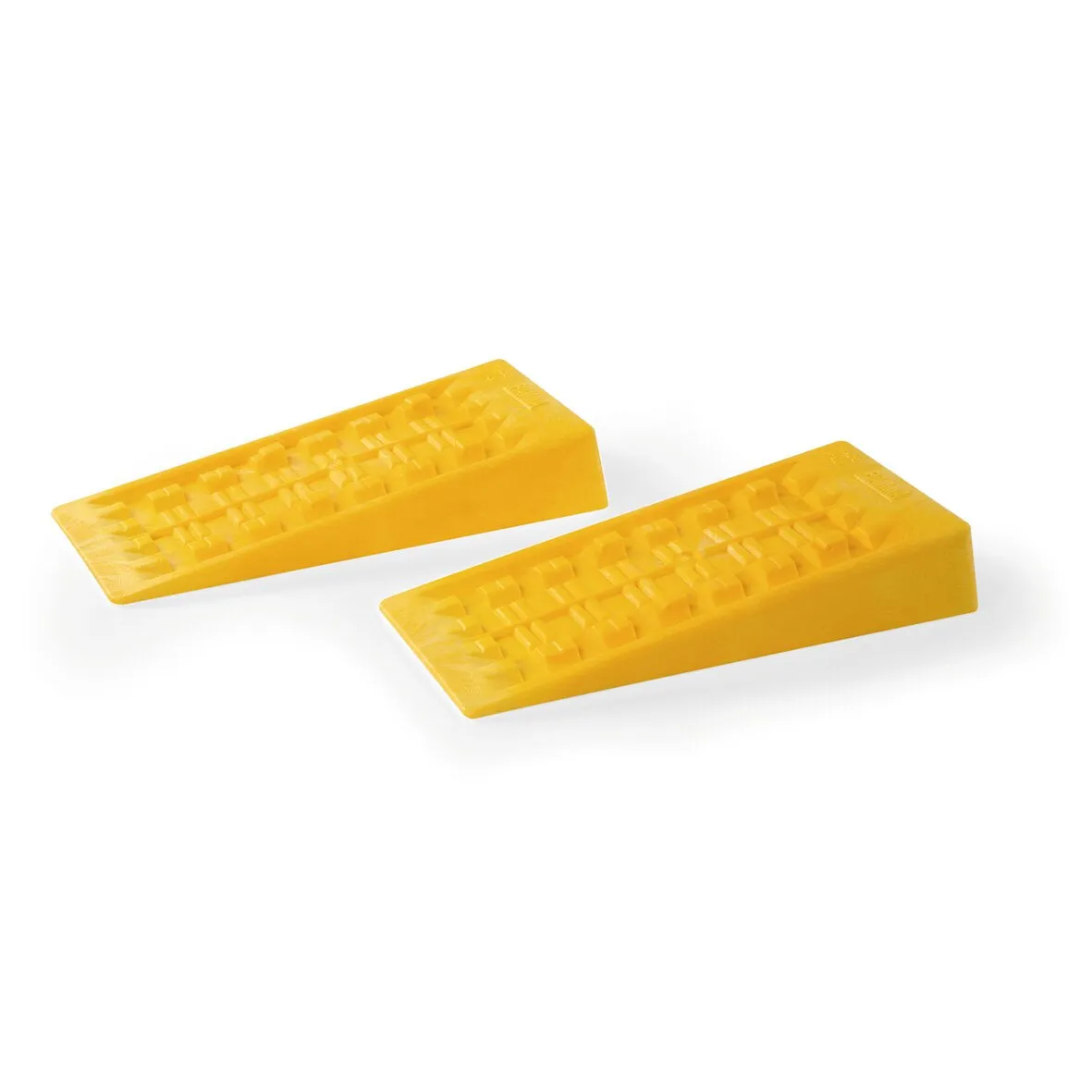 Zwei gelbe Auffahrkeile aus Kunststoff mit geriffelter Oberfläche, Keilform und einer Höhe von bis zu 9 cm, 2er-Set