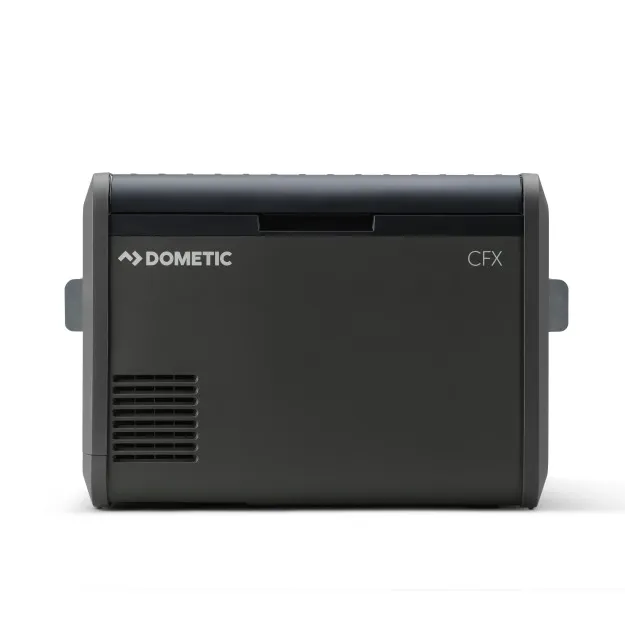 Schwarze Kühlbox in Seitenansicht mit Dometic-Logo links, CFX-Aufdruck rechts, Lüftungsgitter unten links und grauen Griffen an beiden Seiten