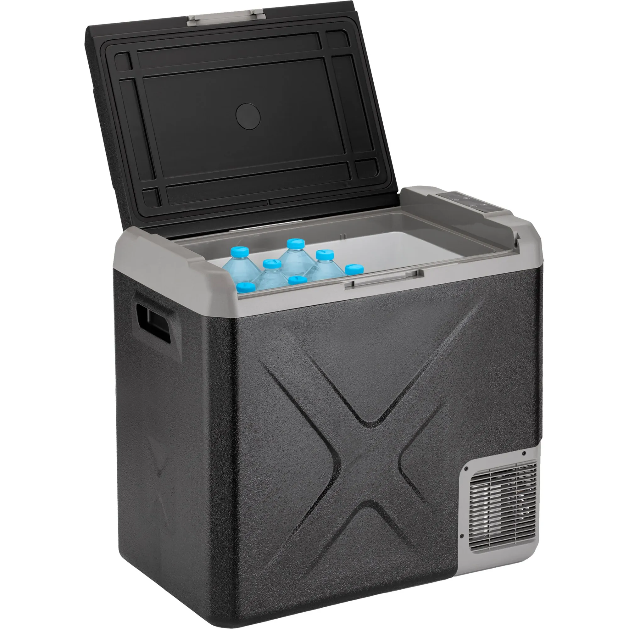 Schwarze elektrische Kühlbox Polarys Freeze SZ mit geöffnetem Deckel, sechs Wasserflaschen, Tragegriffen und Lüftungsgitter