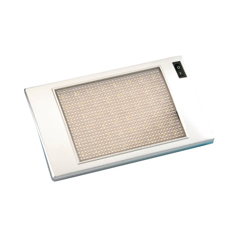Rechteckige Einbauleuchte mit silbernem Metallrahmen, lichtdurchlässigem Gitter-Diffusor und Ein/Aus-Schalter oben rechts