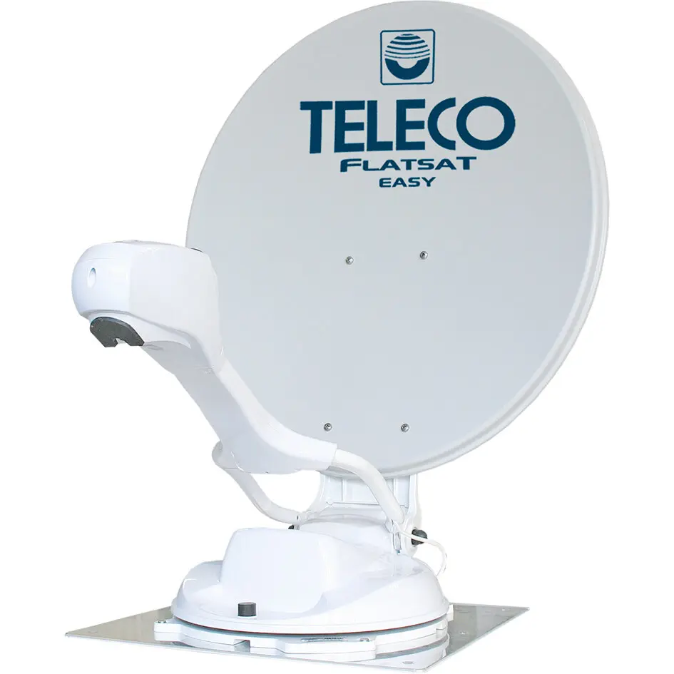Weiße Satellitenschüssel FlatSat Easy mit rundem Reflektor, Montagesockel und LNB-Arm, Logo TELECO sichtbar
