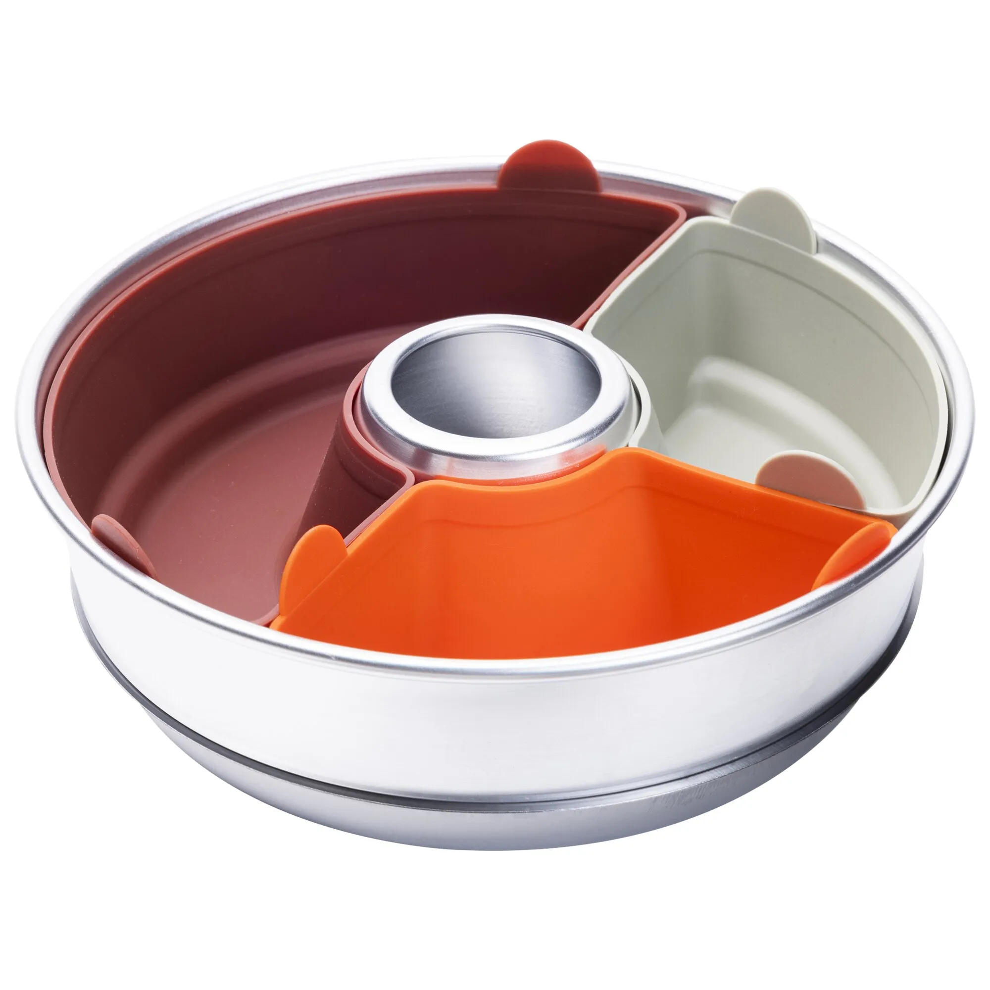 Runde Metallbackform mit sechs farbigen Silikonformen in Rot, Orange und Hellgrau, darunter eine Gugelhupfform und Teilungsformen