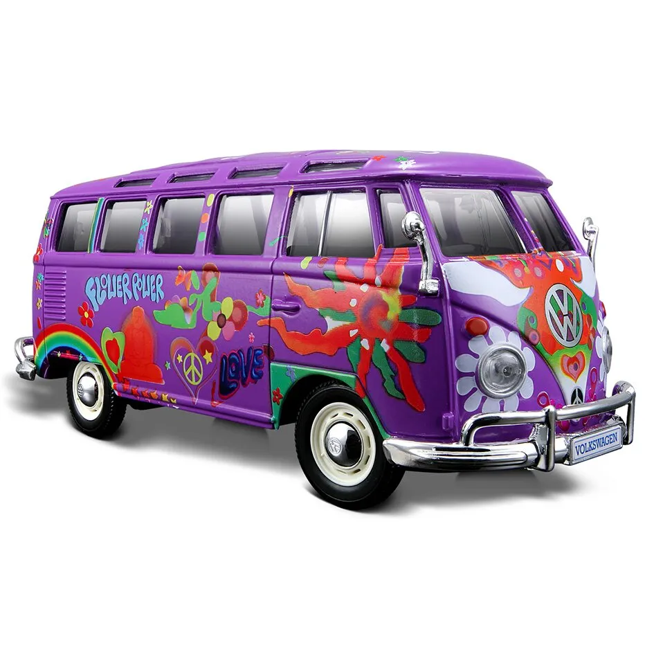 Lila VW Bus Samba im Hippie-Design mit bunten Blumen-, Peace- und Love-Motiven, Chromstoßfängern und weißen Reifen lila VW Bus Samba im Hippie-Design mit bunten Blumen-, Peace- und Love-Motiven, Chromstoßfängern und weißen Reifen