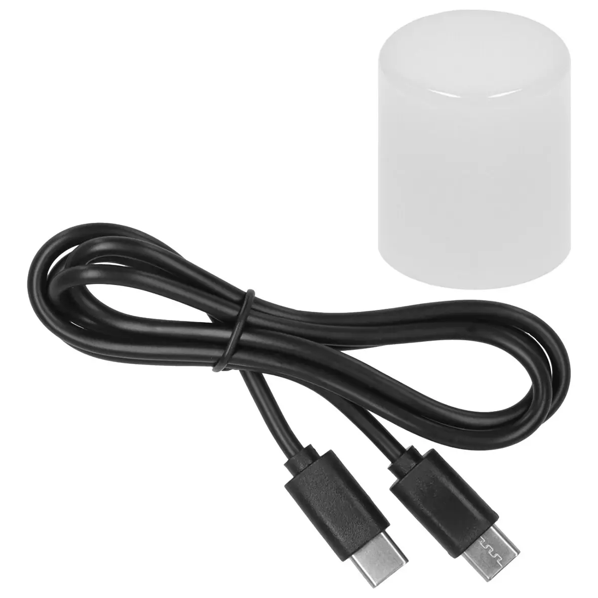 Schwarzes Kabel mit zwei USB-C Steckern, locker gebündelt, liegt neben einer weißen zylindrischen Abdeckung vor weißem Hintergrund