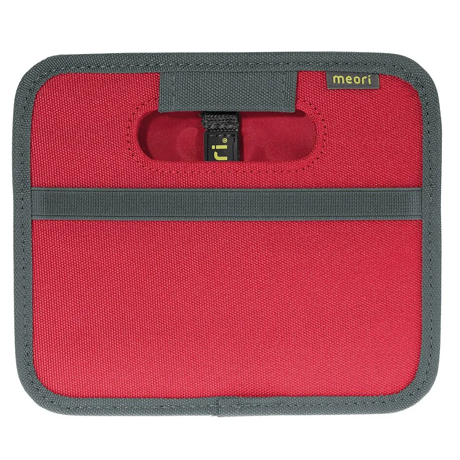 Faltbox meori Mini in Hibiscus Red, zusammengefaltet mit grauem Rand, Tragegriff und meori-Logo