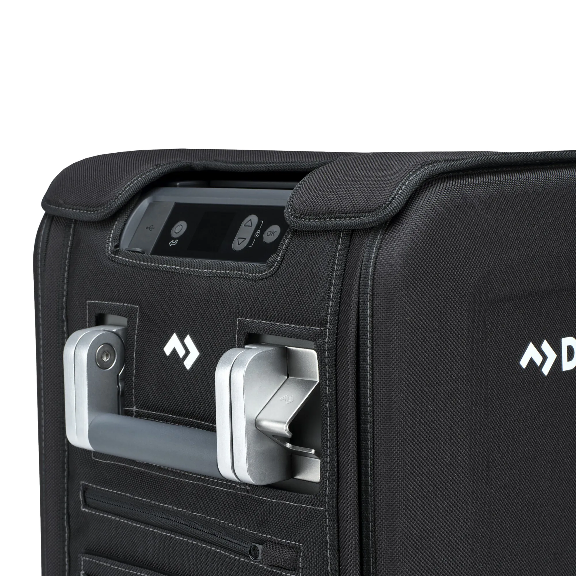 Detailaufnahme der schwarzen Schutzhülle für die Dometic CFX5 25 mit Bedienfeld, Tragegriffen, Verschlüssen und Reißverschlusstasche