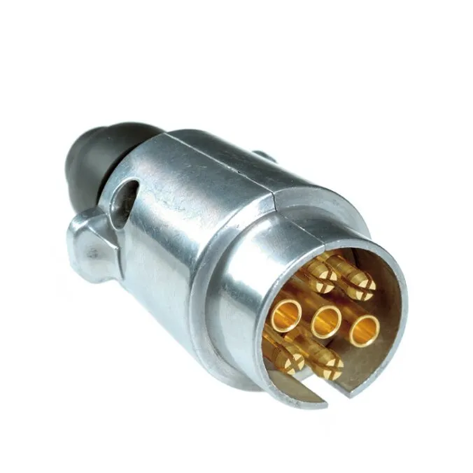 7-poliger Anhängerstecker nach ISO 1724 mit silberfarbenem Metallgehäuse und sichtbaren Messingkontakten in Innenansicht