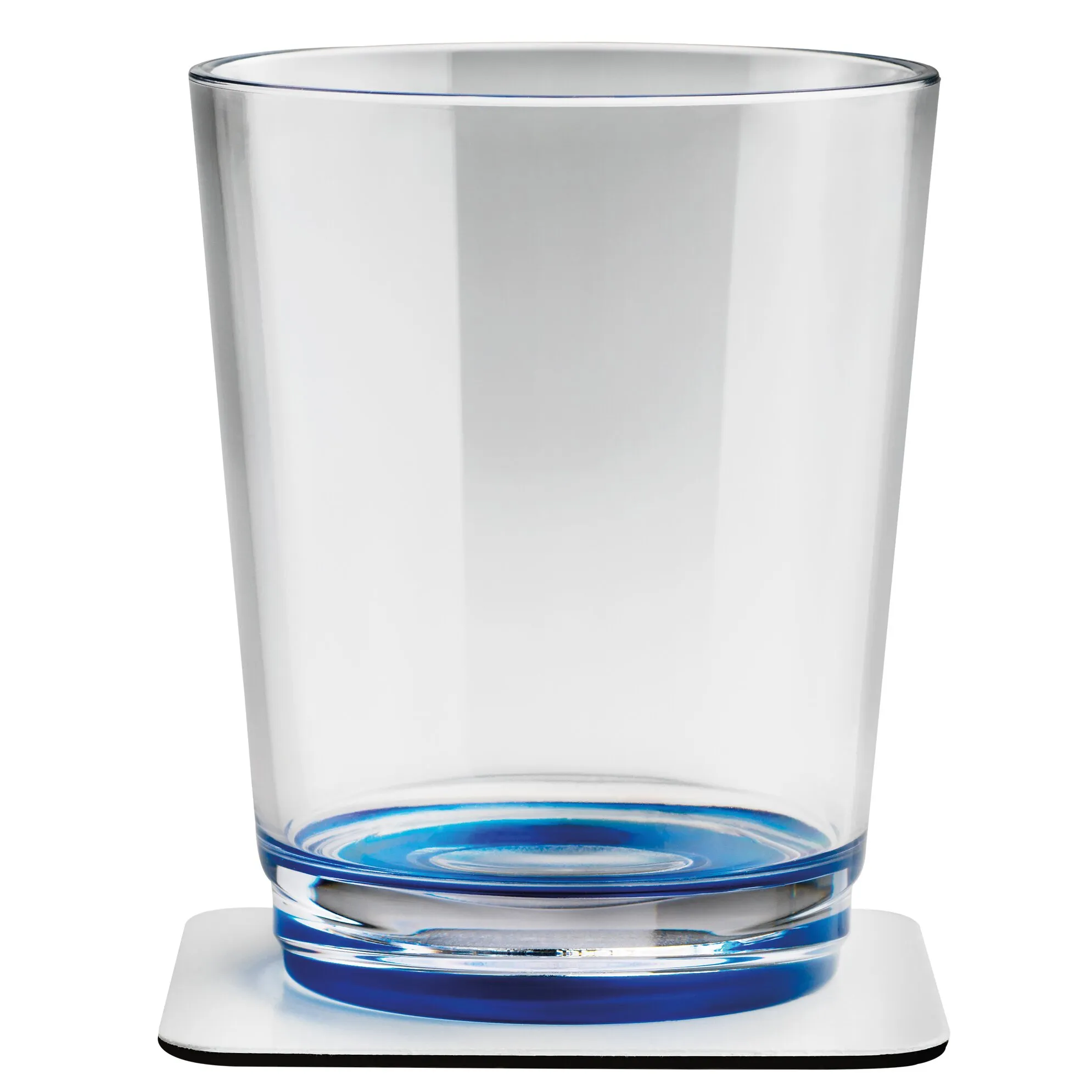 Blauer Magnet-Trinkbecher aus transparentem Glas mit dickem blauem Boden auf einer weißen Magnethalterung