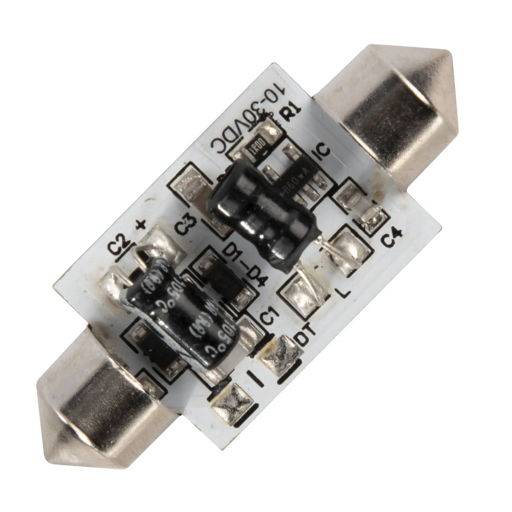 Nahaufnahme einer weißen Leiterplatte mit kleinen SMD-Bauteilen wie Widerständen und Kondensatoren und einer Metallfassung am rechten Rand