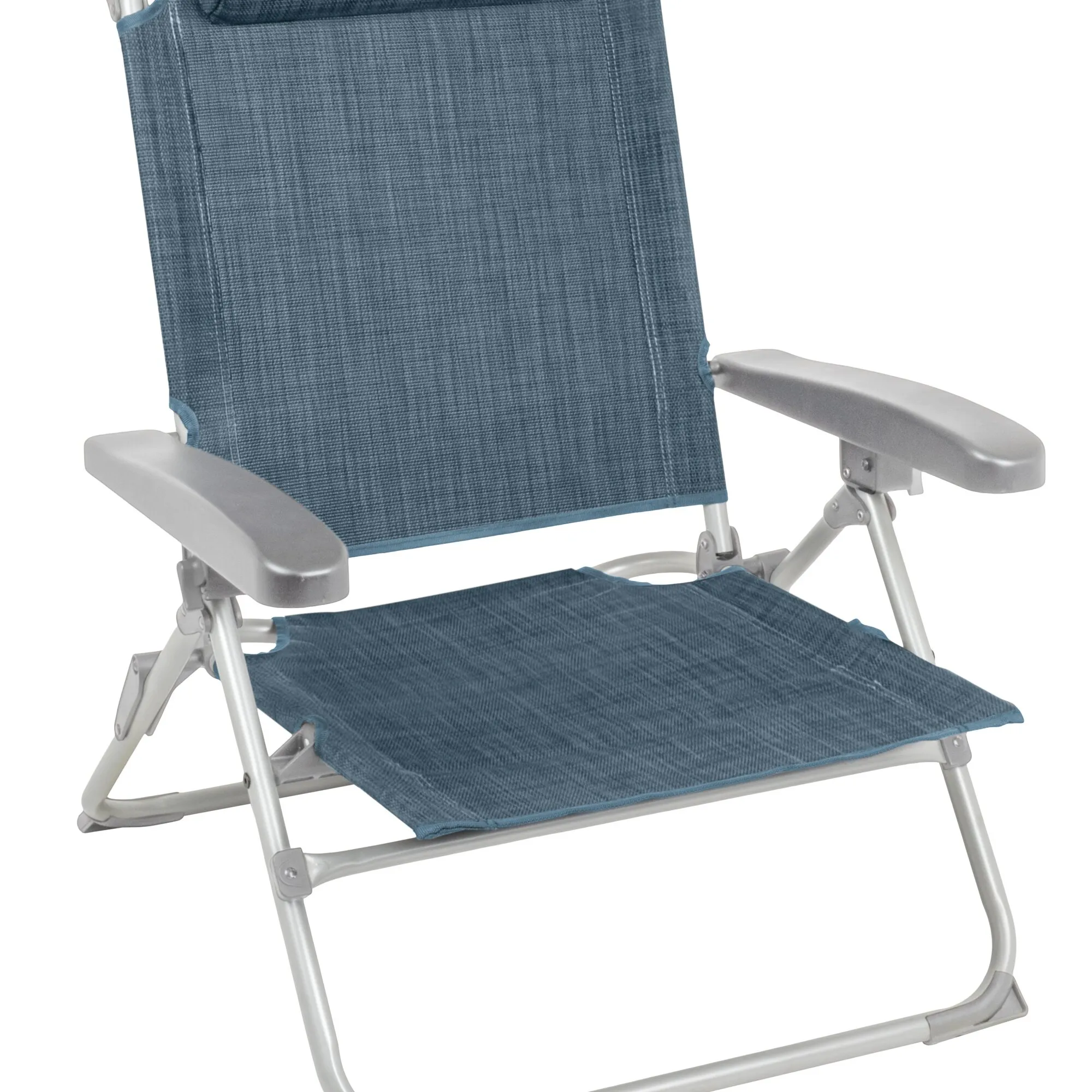 Rückenlehne des Endless Beach Strandstuhls in Jeans-Optik, blauem Stoff, grauen Kunststoffarmlehnen und silbernem Metallrahmen, Nahaufnahme